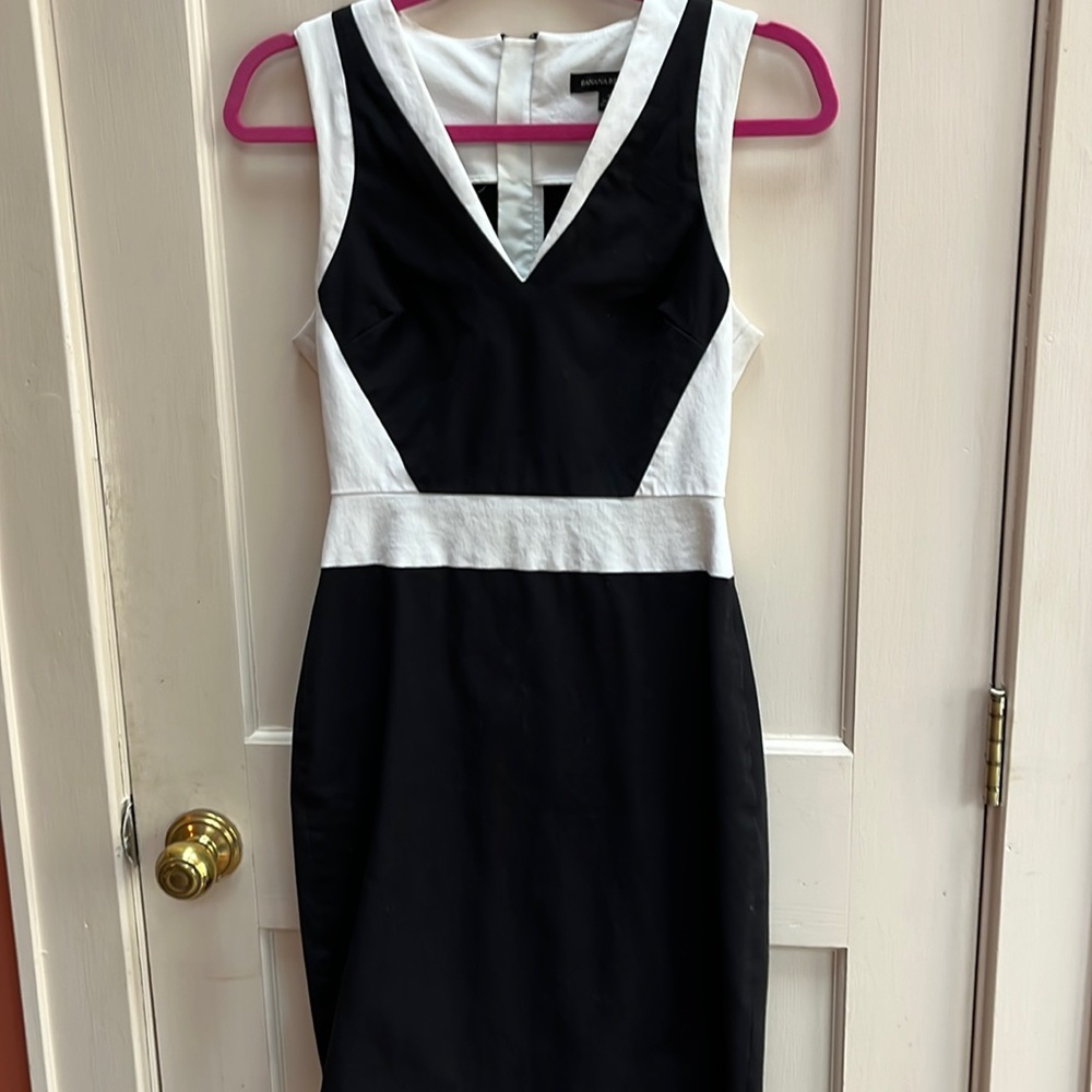 Like new Banana Republic Sloan Dress